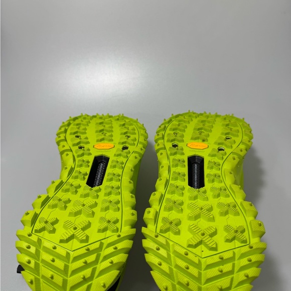 Moncler Trailgrip Vibram Tread Low-Top Sneakers Fluo Yellow Men’s EU 44/US 11 - Picture 7 of 9
